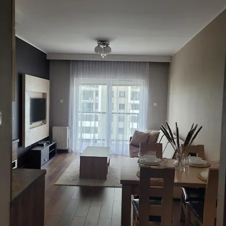 Apartment Albatross Towers Z Miejscem Parkingowym