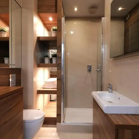 Albatross Towers Z Miejscem Parkingowym *