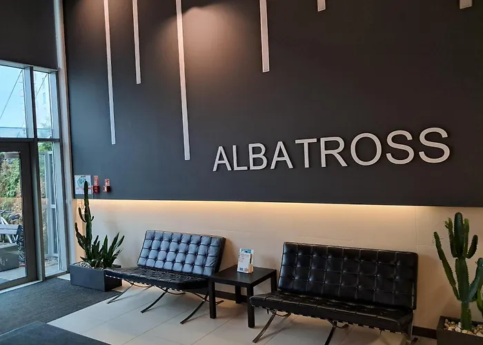 Albatross Towers Z Miejscem Parkingowym Apartman *