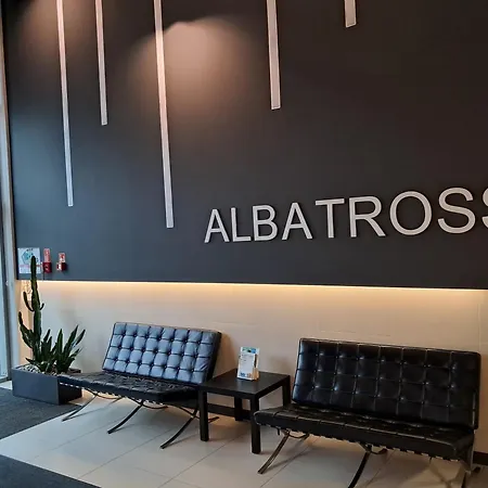 Albatross Towers Z Miejscem Parkingowym Appartement *